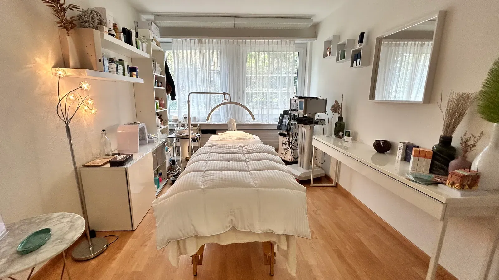 Behandlungsraum von Derma & Body heal in Bern